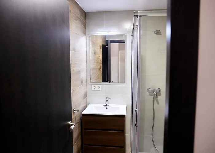 Apartment Artes 3- Private Sunny Terrace & 2 Baths *