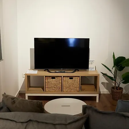 Artes 3- Private Sunny Terrace & 2 Baths * Valenza