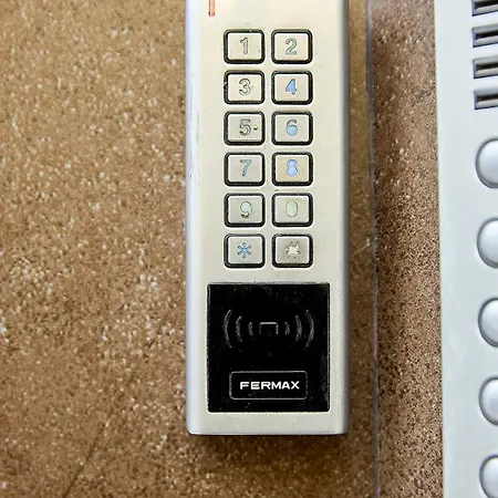 Appartamento Artes 3- Private Sunny Terrace & 2 Baths *