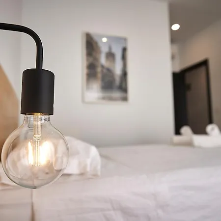 Artes 3- Private Sunny Terrace & 2 Baths Appartamento *