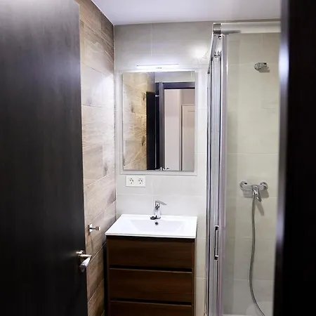 Appartamento Artes 3- Private Sunny Terrace & 2 Baths *